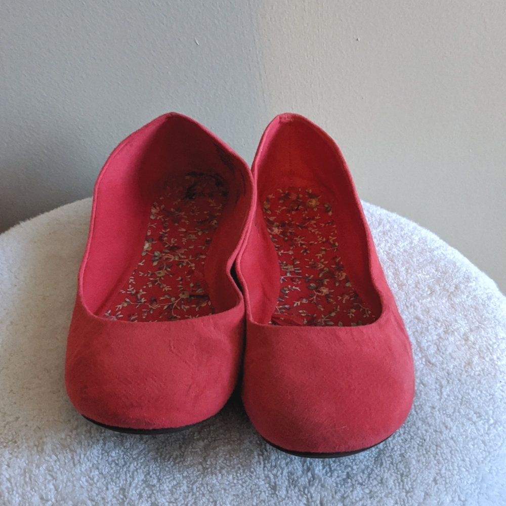 Faded Glory Red Flats